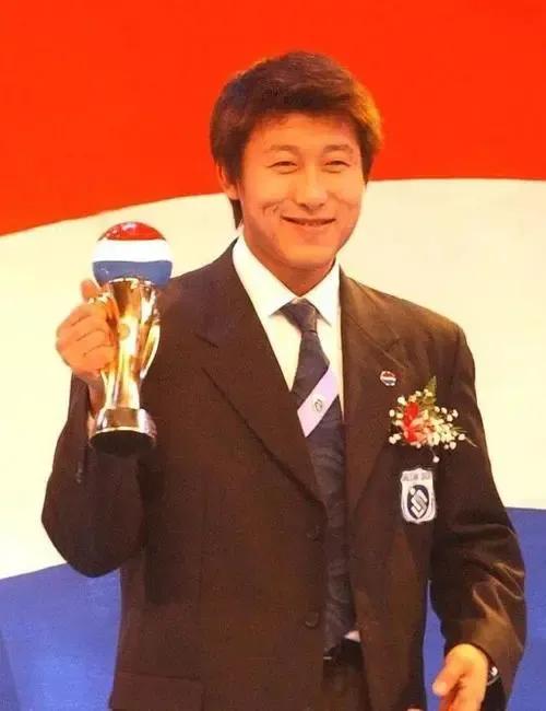 帮助中国打进世界杯的守门员,2002年带领中国足球队进入世界杯