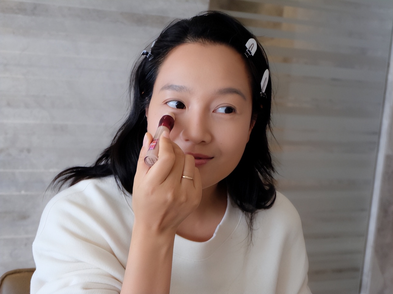 遮瑕美宝莲色号,美宝莲遮瑕持久不脱妆