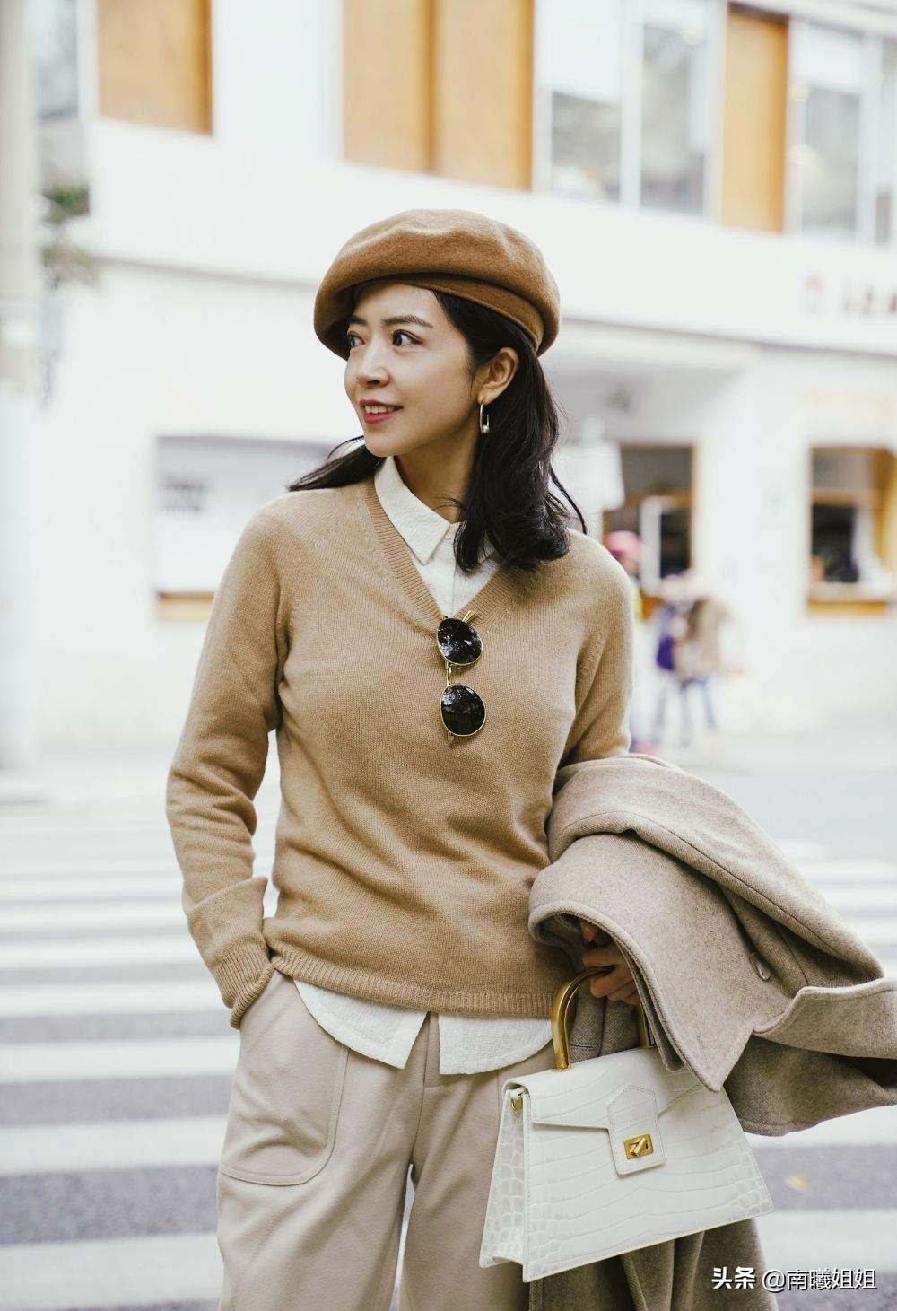 三木妈妈最新穿搭黑大衣,三木妈妈冬装大衣搭配图片