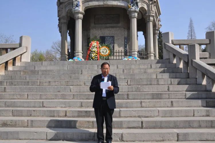 清明节祭奠革命先烈主题活动报道,清明节缅怀革命先烈团日活动