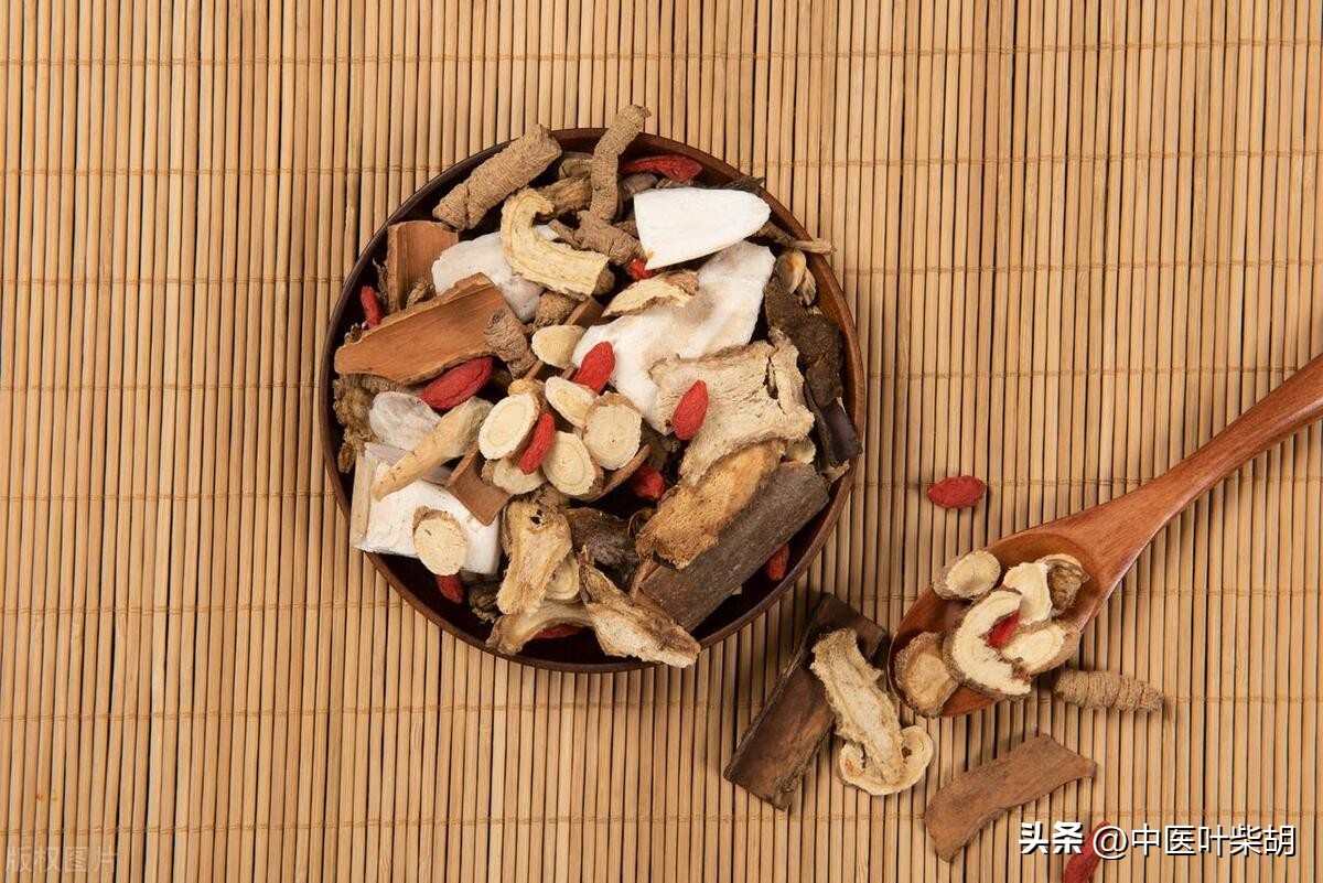 一辆库里南成本是多少,一辆库里南一年的费用