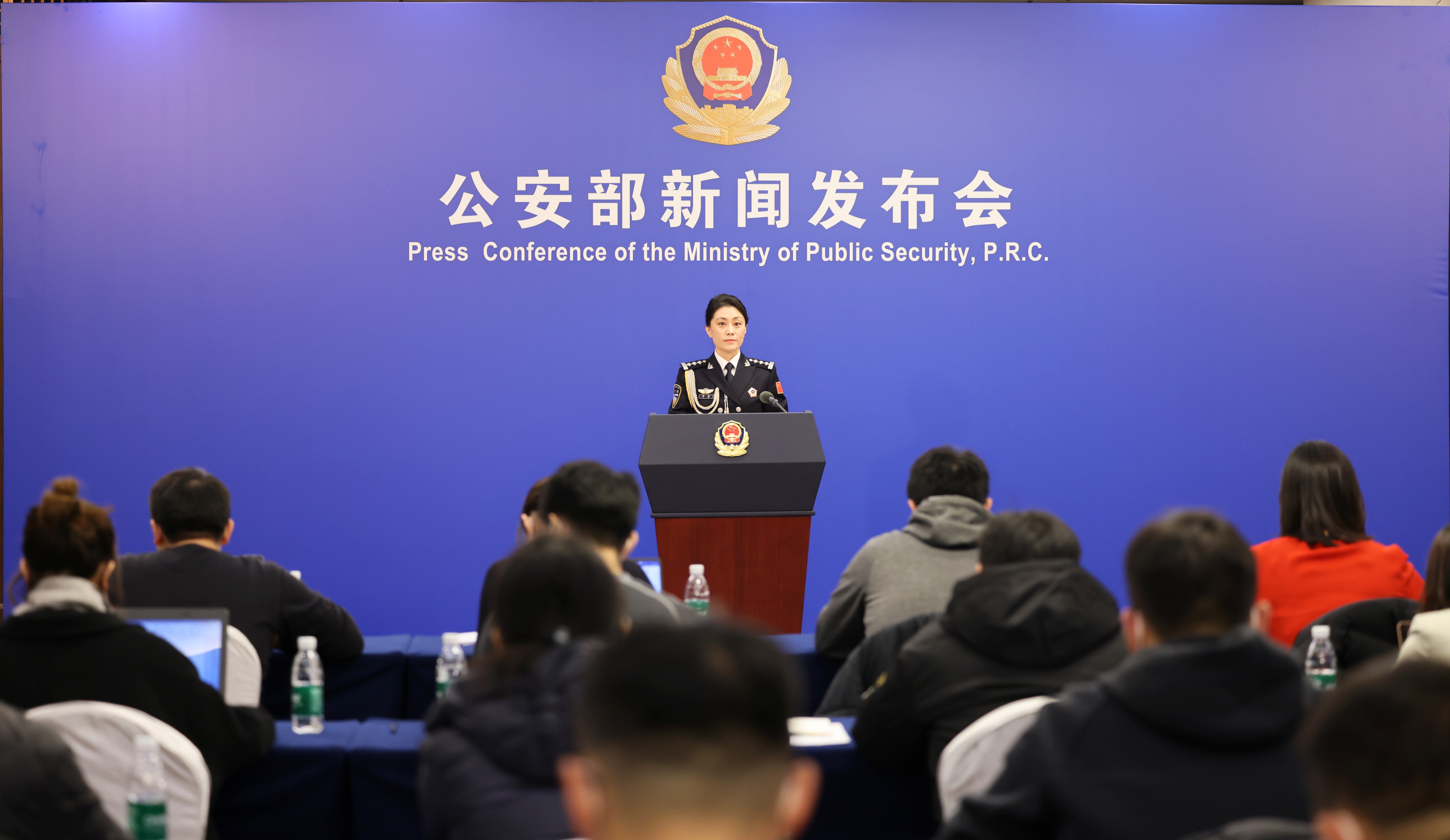 公安部新闻发布会通报2021年全国公安机关全力以赴维护国家政治安全和社会稳定取得的显著成效等情况