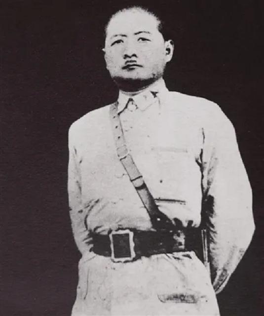 李克农遇国军上校，打了个招呼，周总理怒批李：他若暴露，你负责