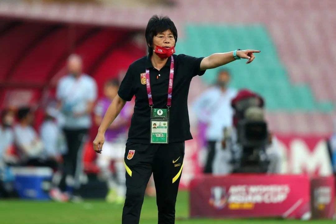 女足为什么没有男足受关注,女足应该感谢男足的默默奉献