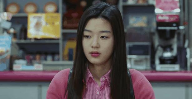 韩国女星年龄小,当38岁宋慧乔遇到同龄的孙艺珍