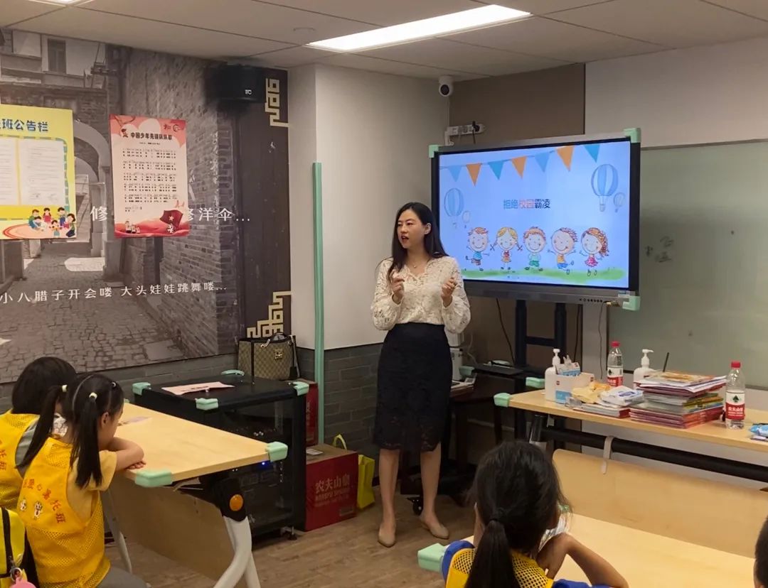 如何做一个走路带风的女人,怎么才能成为女律师