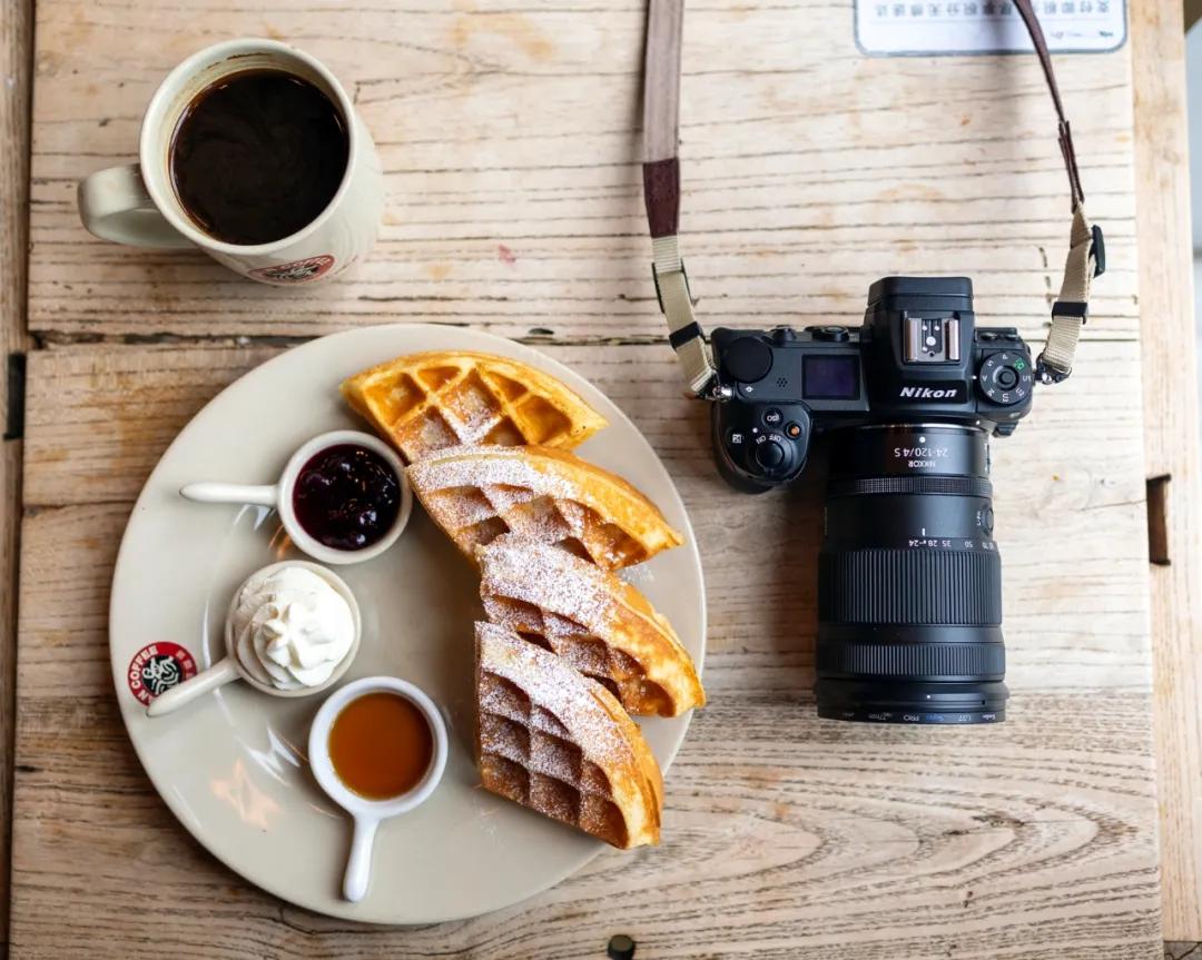 尼康z系列挂机镜头,尼康z24-200和24-120哪个好