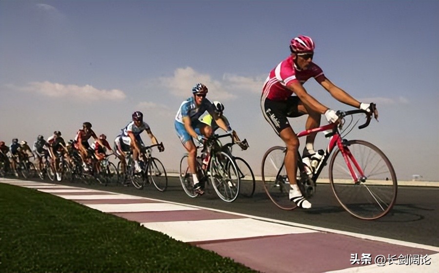 卡塔尔世界杯花费2000亿美元,卡塔尔世界杯2200亿花在哪了