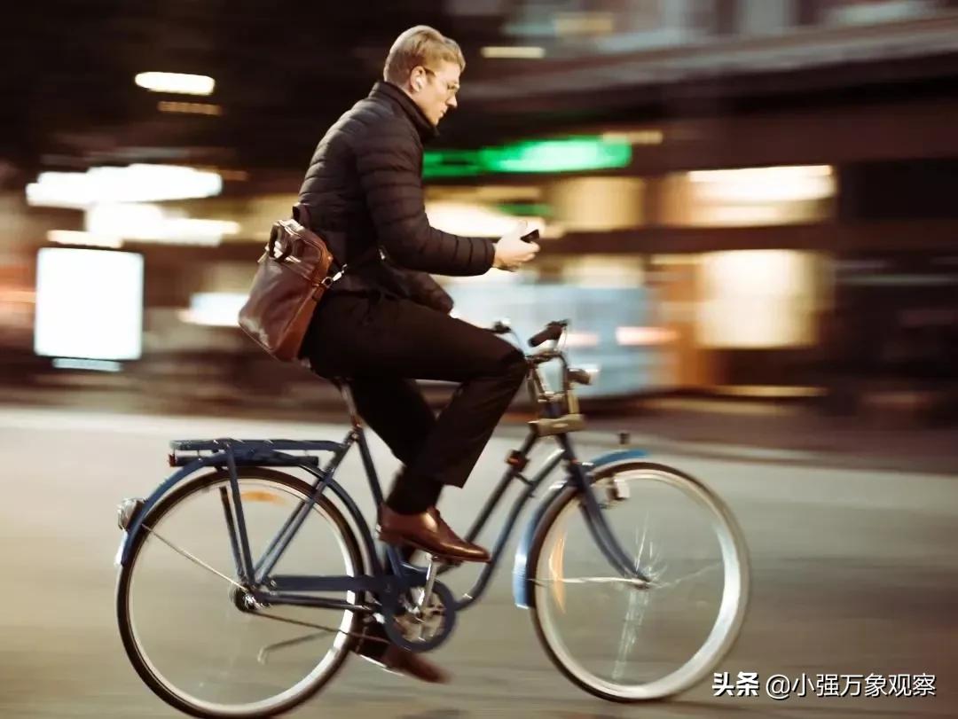 荷兰骑自行车可以带人么,在荷兰坐火车注意事项