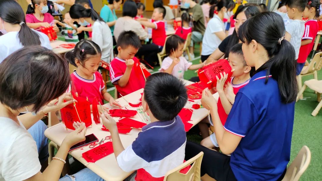 心怀皓月，致敬师恩，百仁幼儿园中秋节教师节双节主题系列活动