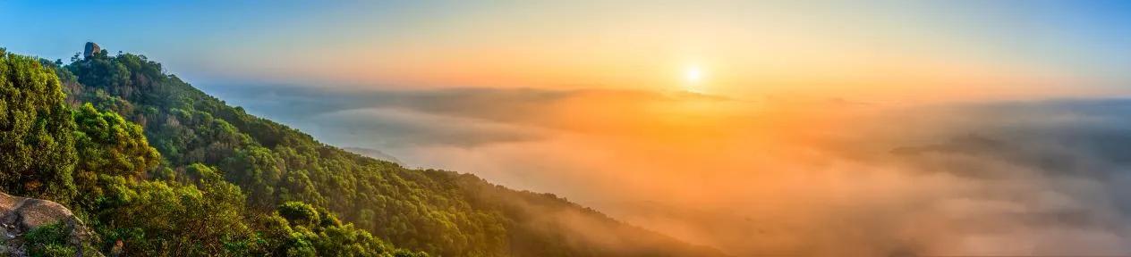 炎炎夏日为人车保驾护航,夏季神州拉萨租车贵不贵