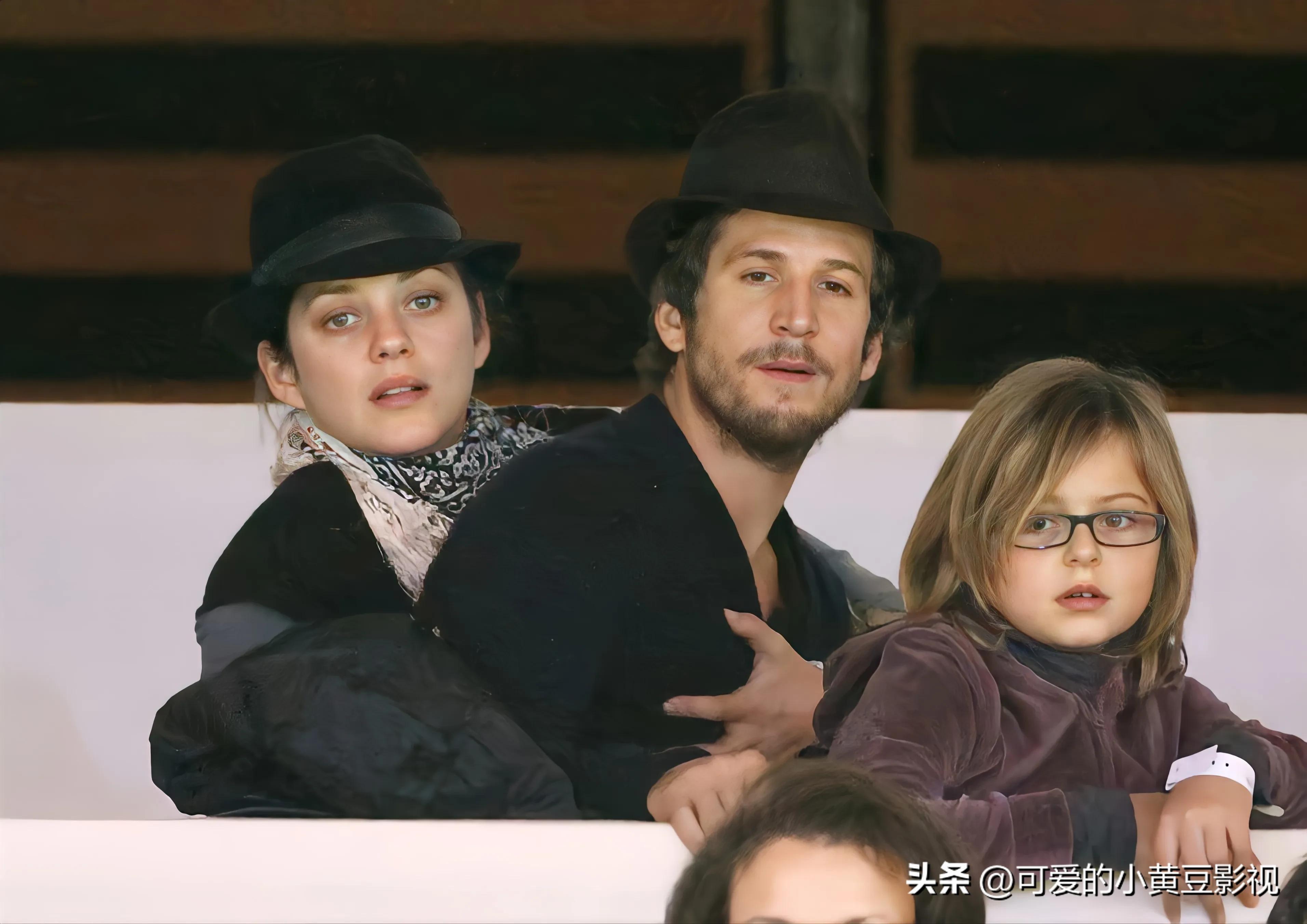 为艺术献身,大尺度出演作品,这朵野性的法国玫瑰,美的惊心动魄