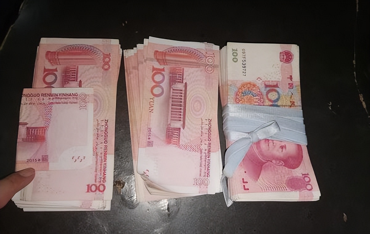 太无耻了，36岁男子在酒店直播嫖娼被抓了现行，最终获刑14年半！