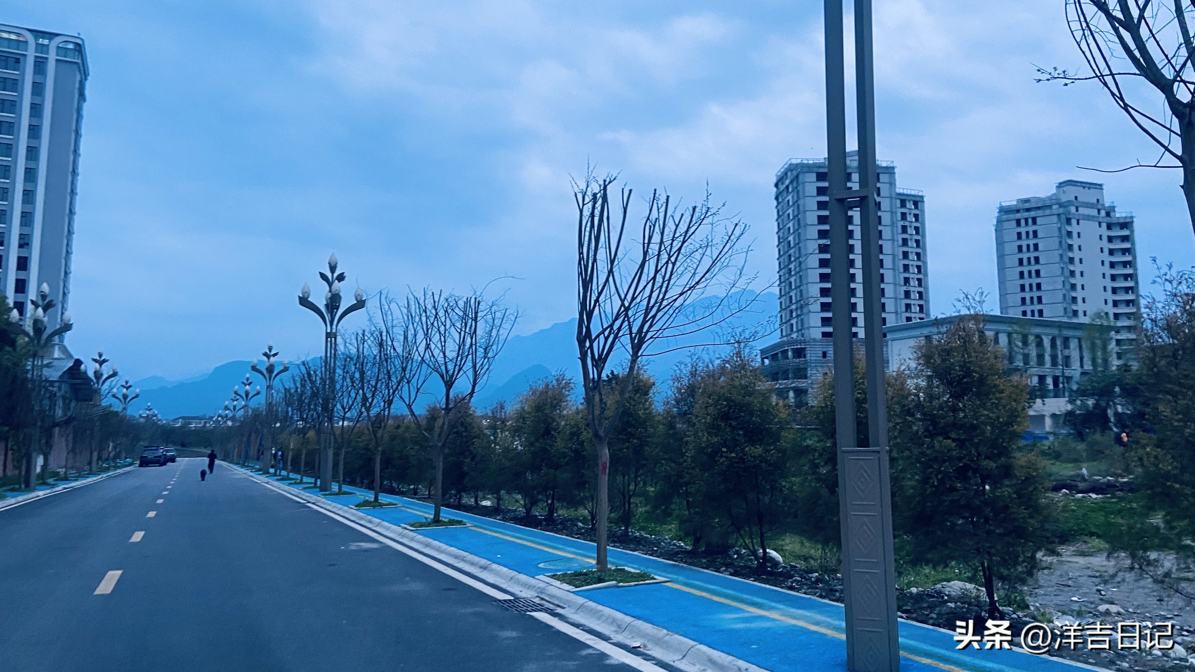 洋吉日记2023.4.4（准备个礼物，我喜欢的鞋子）