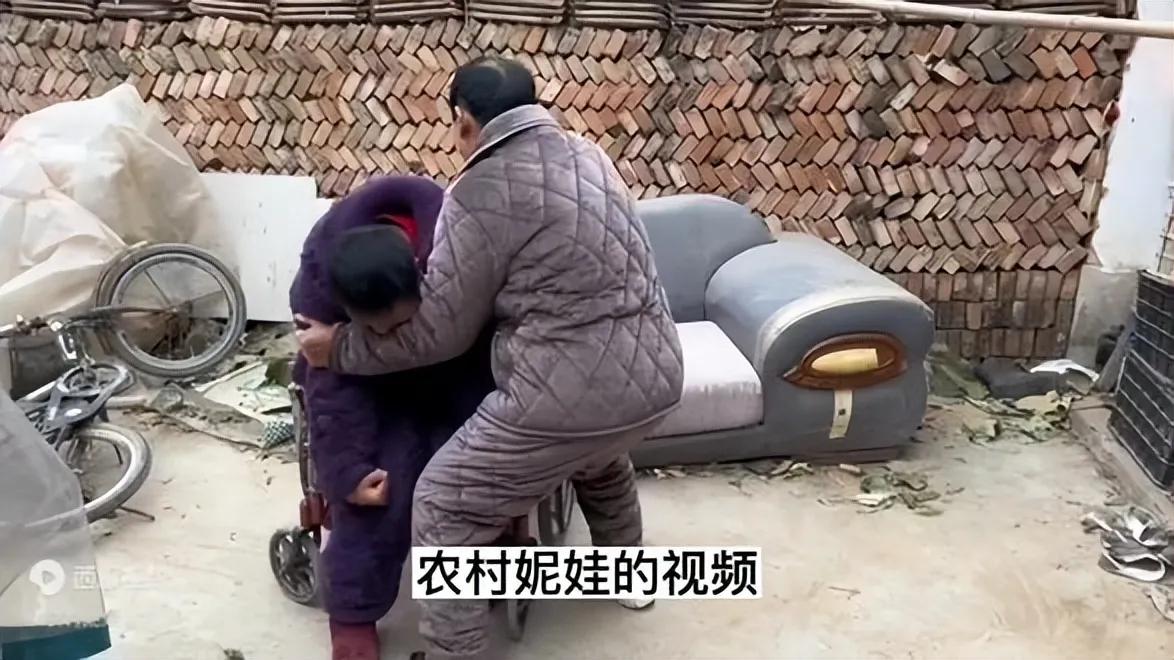 妮娃上海带货翻车视频,农村妮娃直播间带货