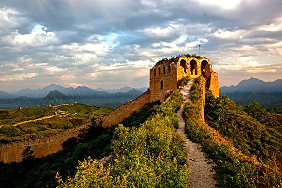 万里长城慕田峪图片,万里长城最精华的部分金山岭