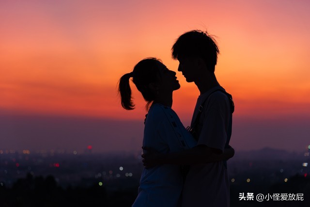 被爱情伤害还是相信爱情,爱情还是要相信爱情