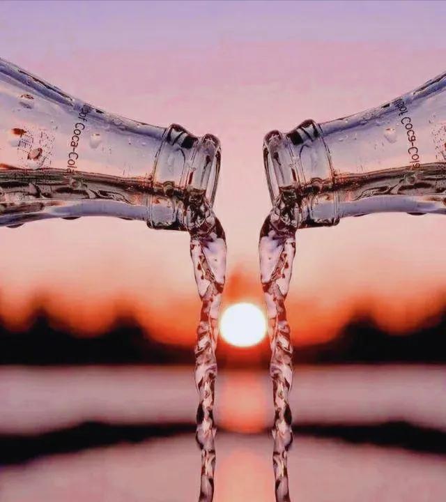 没钱的时候装逼好还是装穷好,社会百态穷富差异