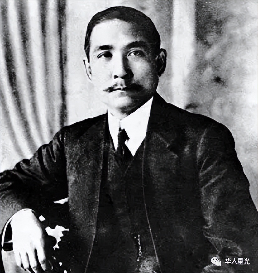 女儿正国级，儿子做*官高**，这位中国父亲，是所有人的教子典范！