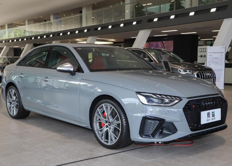 新款顶配奥迪s4,奥迪s43.0TFSI版