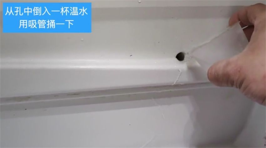 冰箱底部的储水盒要不要流水,冰箱底下淌污水是怎么回事