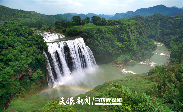 沿着高铁看贵州·一路向西｜逛游瀑乡品味乡愁