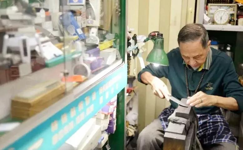 香港刀王多厉害,80岁的刀王多厉害