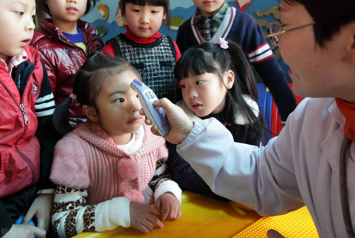 当小学老师到底有多幸福,好的小学老师是怎么样的