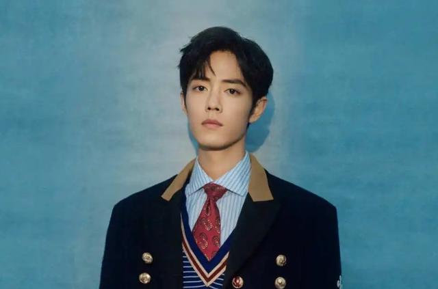 2018年肖战是不是世界首帅,肖战连续4年蝉联世首帅照片变化