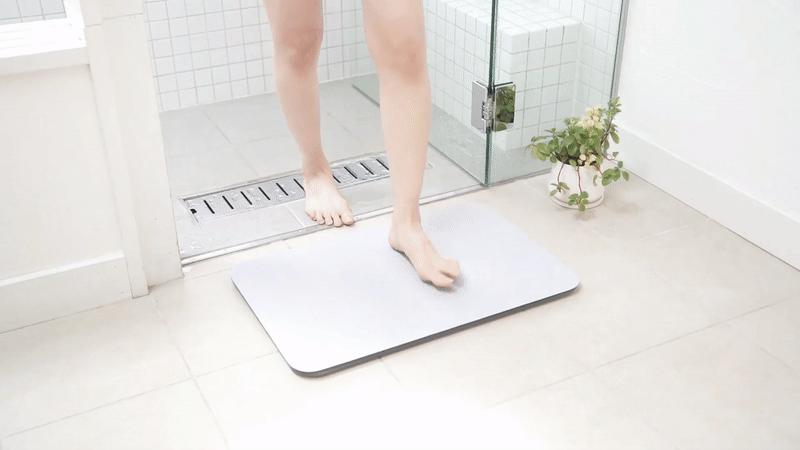 无印良品优衣库白t,优衣库最值得买的3款白色t恤