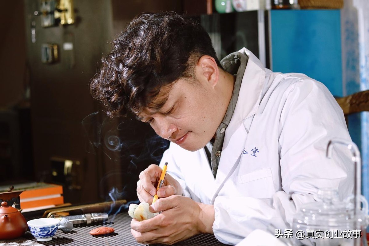 玉雕大师心路历程,玉雕艺术大师含金量