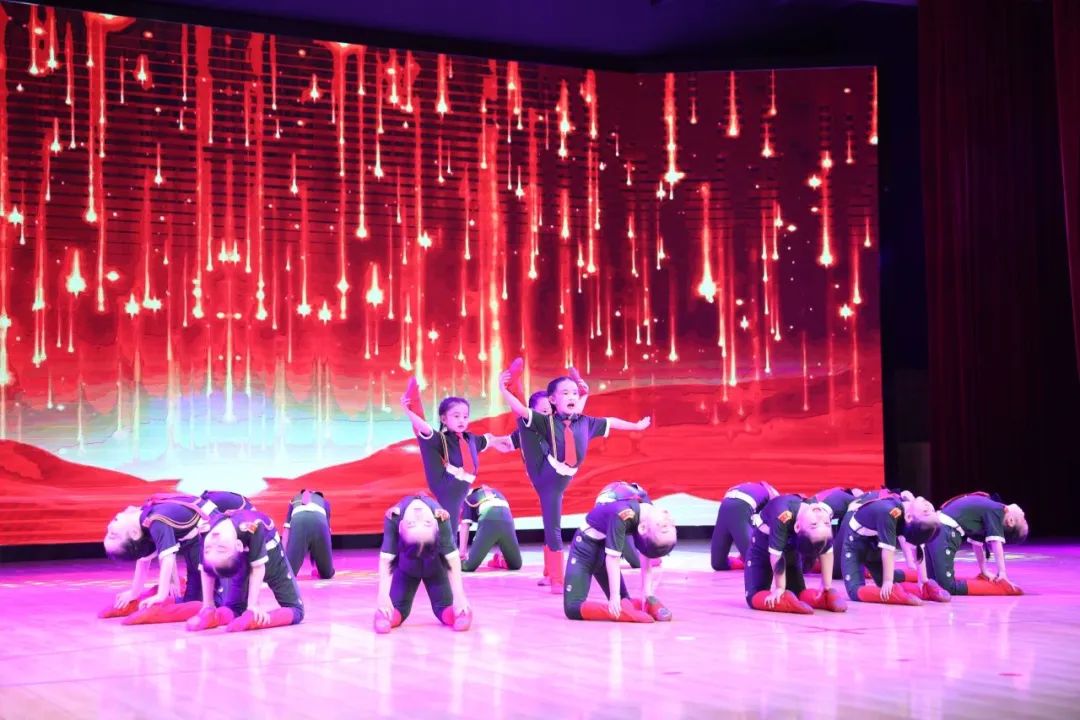 祖国有我儿童节目,祖国有我儿童合唱服装