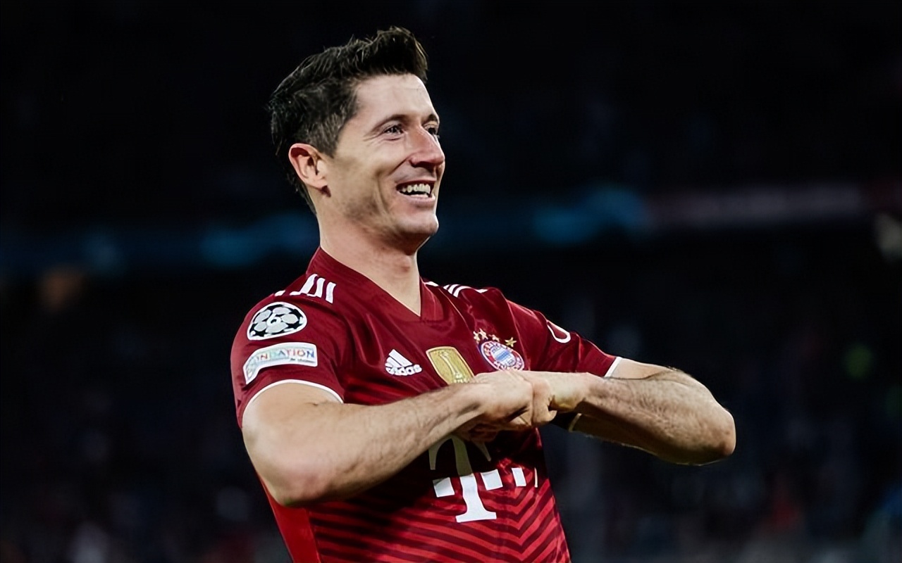 c罗12次战伊布取胜5次伊布仅赢1场,伊布30岁之后进球数