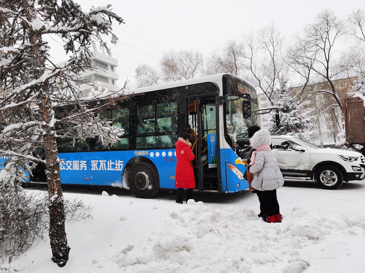 北国小城，全民滑雪的快乐日子