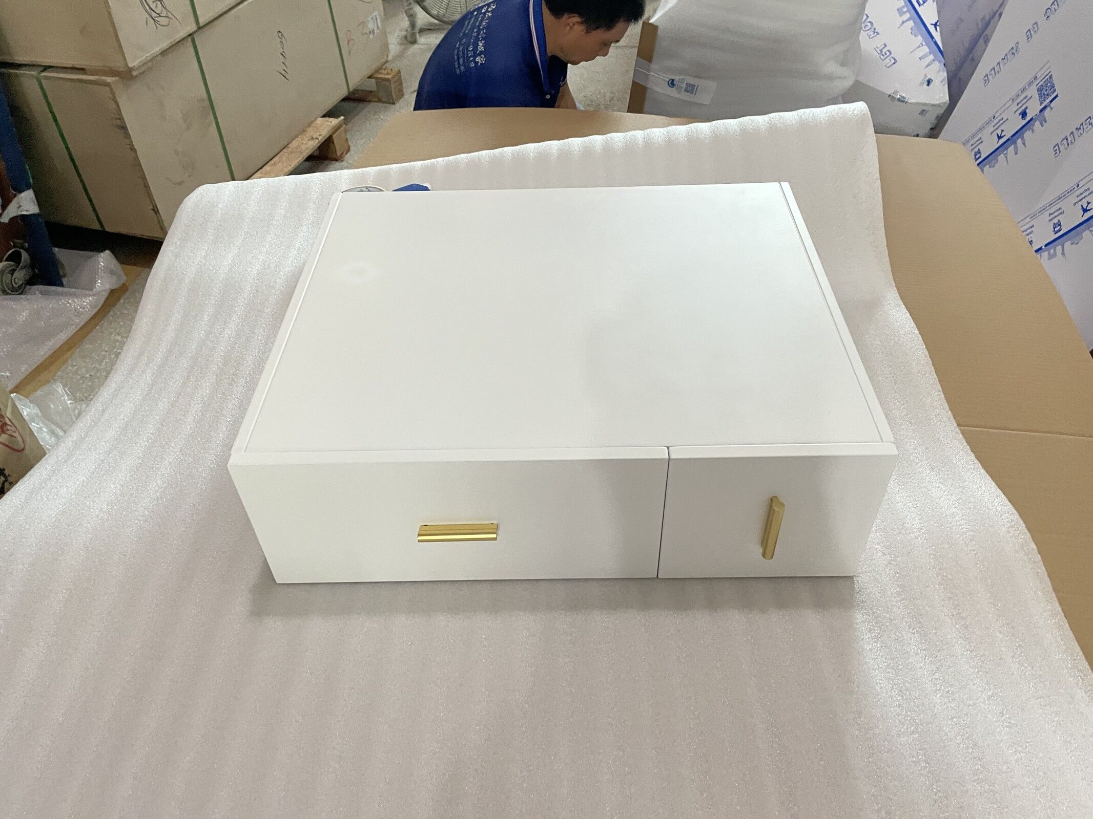 58天到加拿大，我在海龙拼箱运了15箱家具