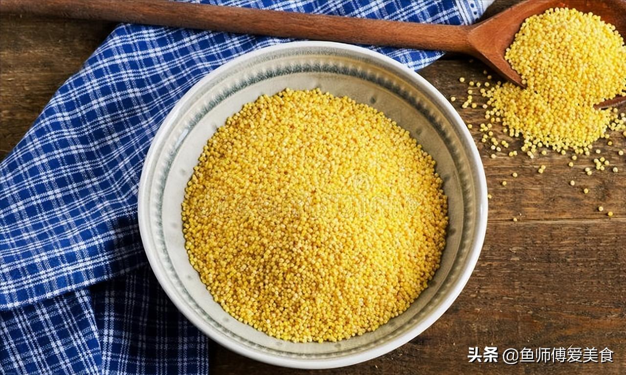 夏天适合吃什么水果最养胃,秋天最适宜吃这4种食物养胃