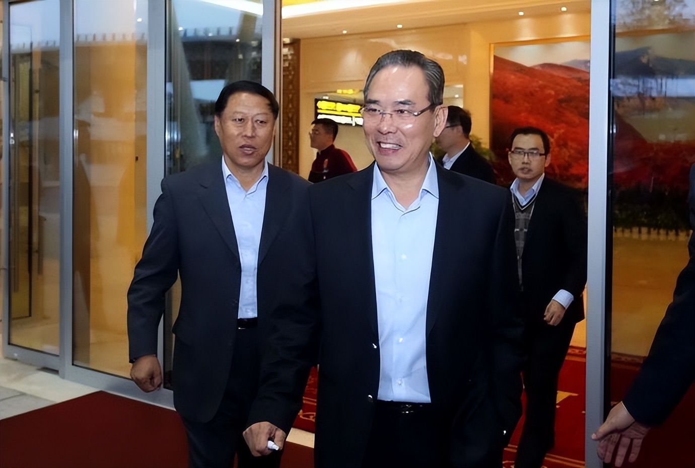 蔡振华执教国乒的艰辛经历曝光！打破质疑官至副部，管足协惹争议