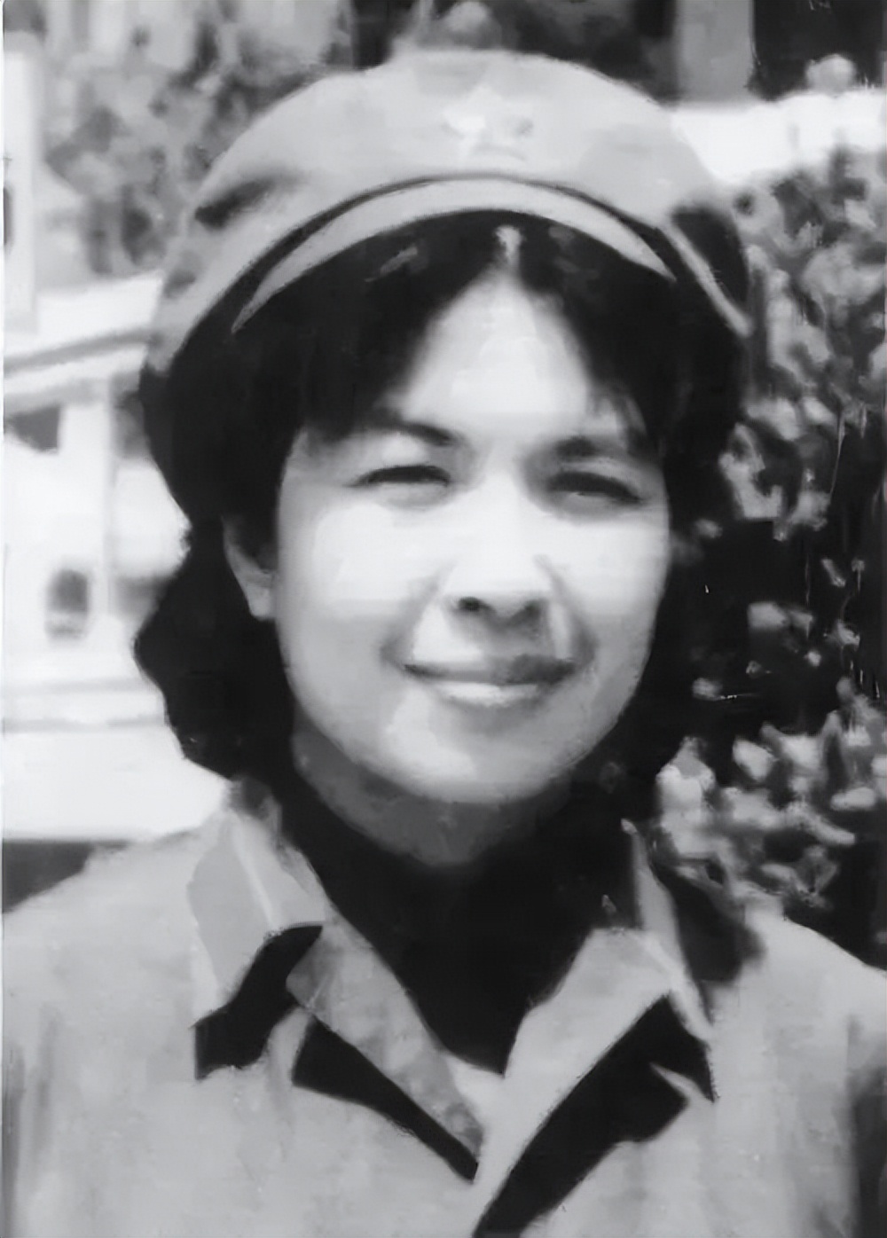 陶铸的女儿陶斯亮说：别把我和*干高**子弟扯在一起，我没那种优越感