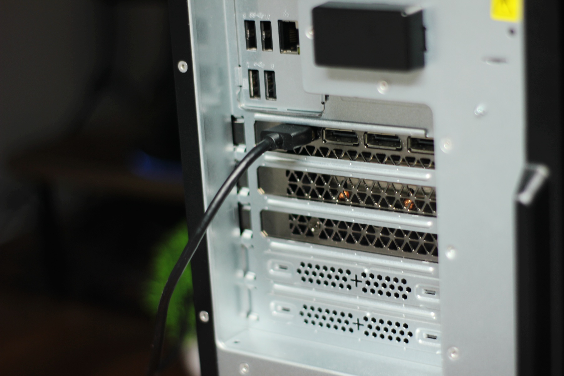 联想ThinkCentreP900,联想thinkcentree95测评