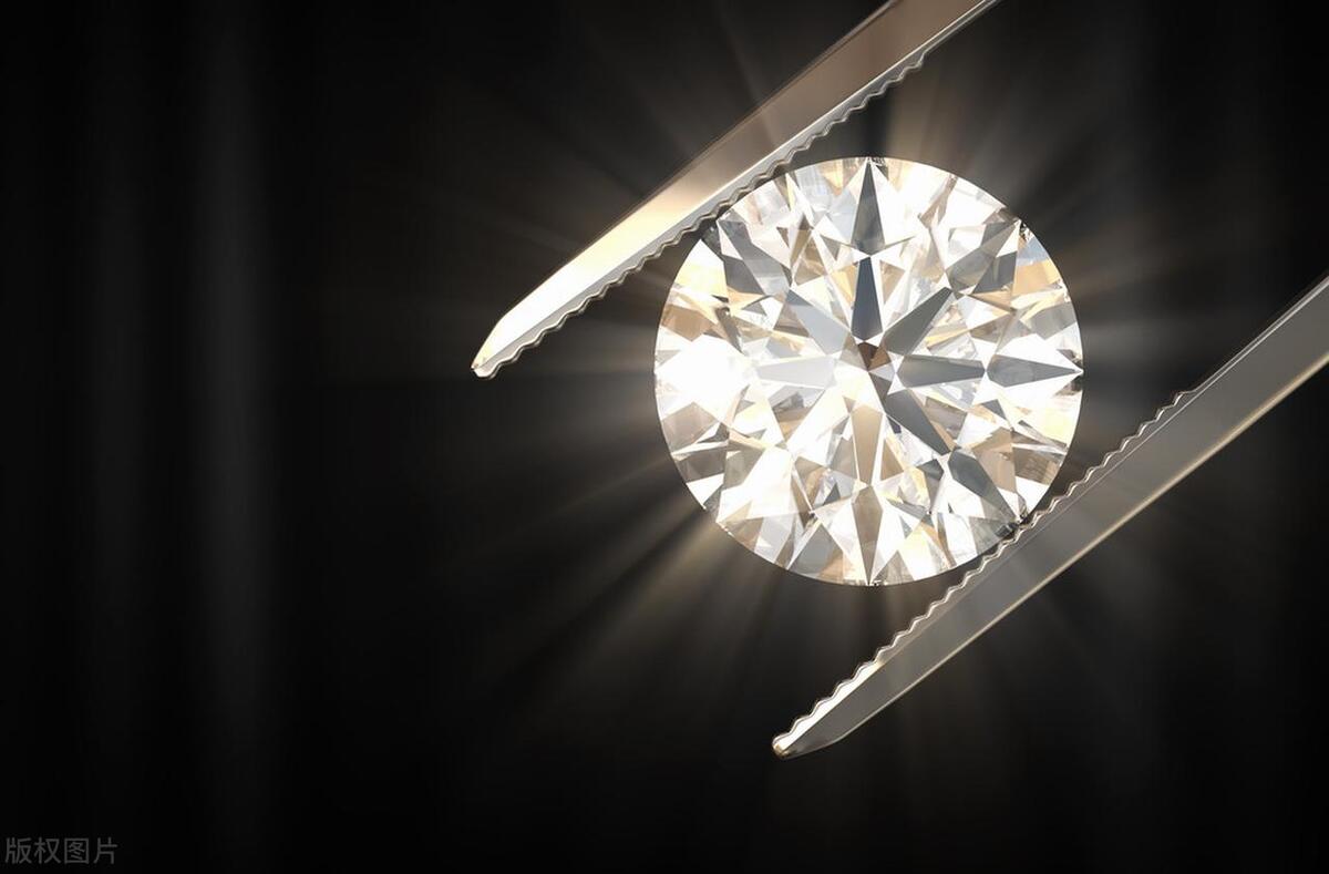 教你如何挑选性价比高的钻戒,4c品质比较好的0.5分钻戒