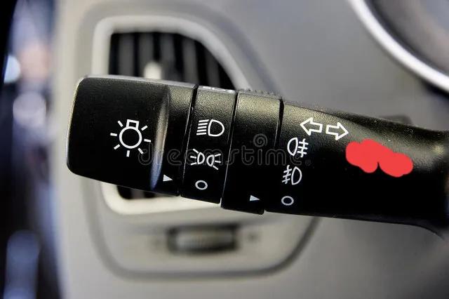 汽车灯光怎么调左右,汽车灯光怎么打开