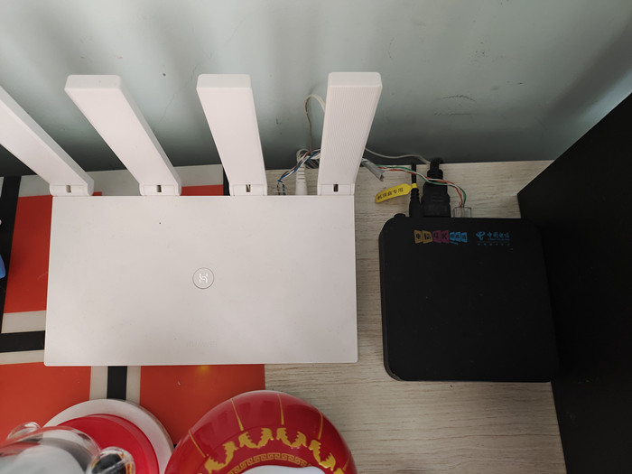 客厅一根网线如何连iptv和路由器,客厅一条网线怎么接wifi和机顶盒