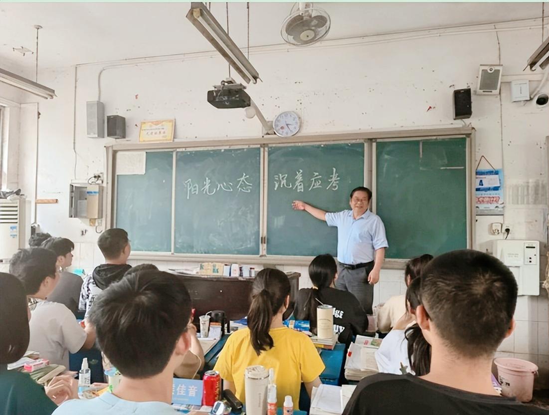 武穴育才校长罗平安,武穴市育才高级中学校长罗平安