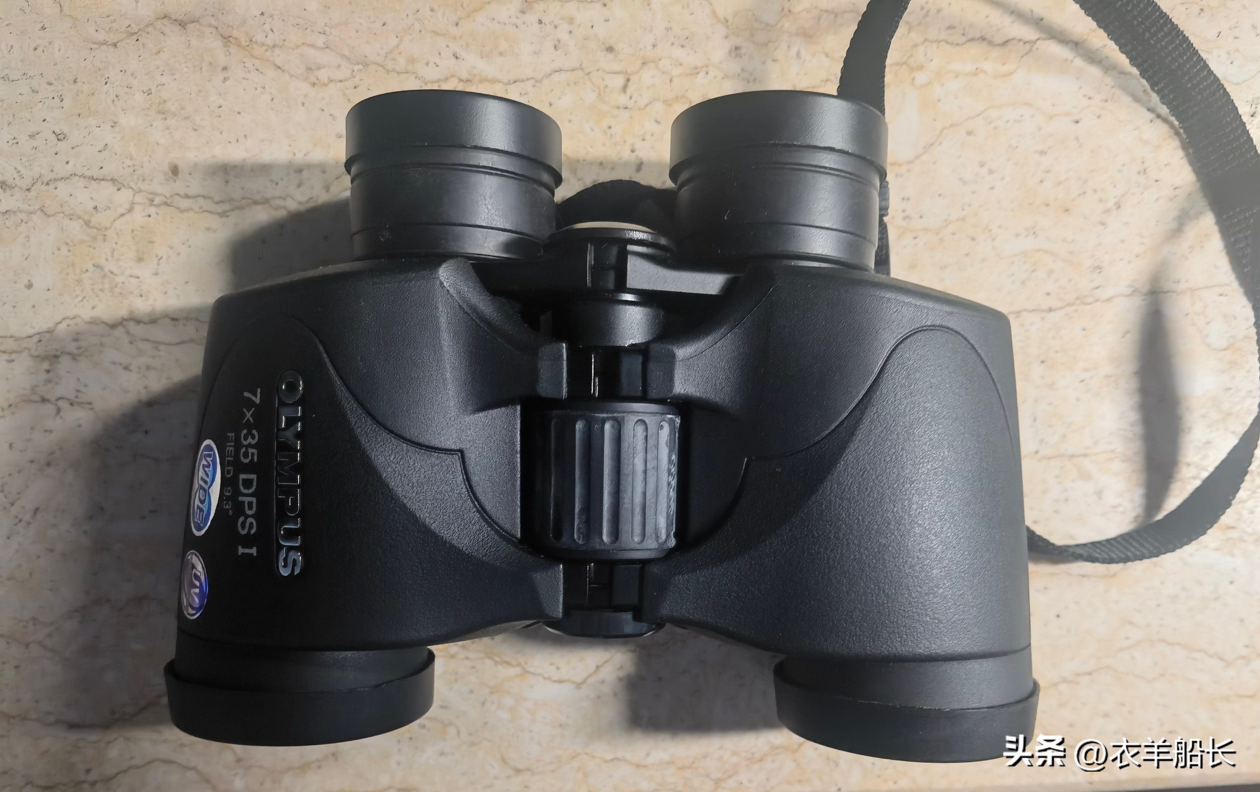 航海科普——海员拿望远镜的习惯动作