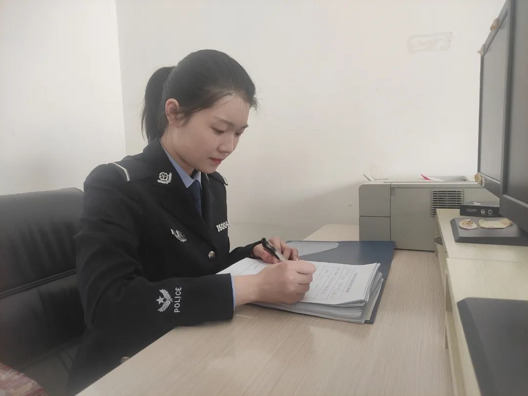 花开网安别样红——我们是，女网警！