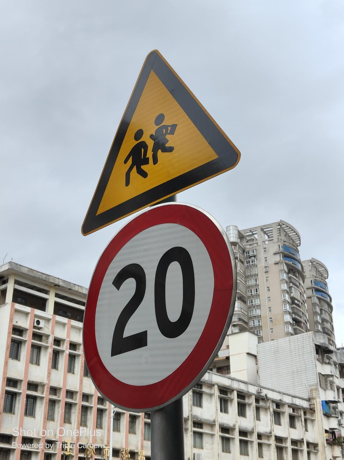 一加ace2对比iphone14promax,一加ace2pro和苹果14promax拍照