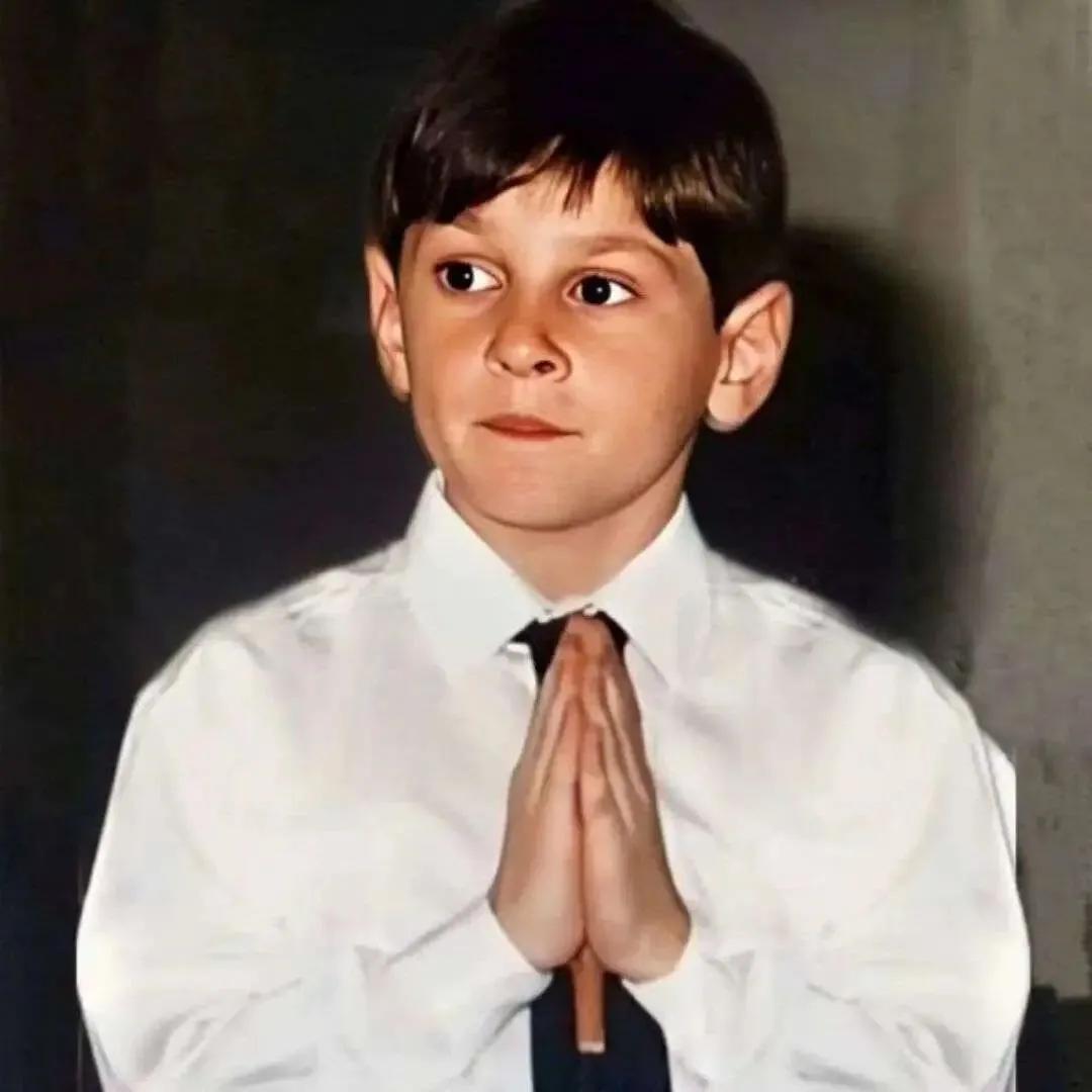 足球无法被超越的头像,足球头像射门