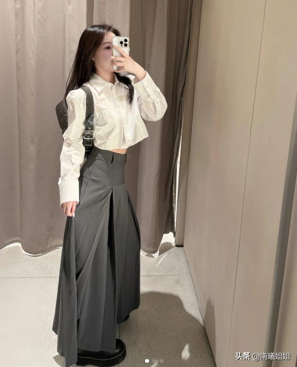 配裙子的平底单鞋时尚减龄,百搭裙子低跟鞋