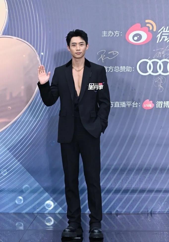 微博电影之夜，王一博朱一龙刘亦菲一骑绝尘张张好看