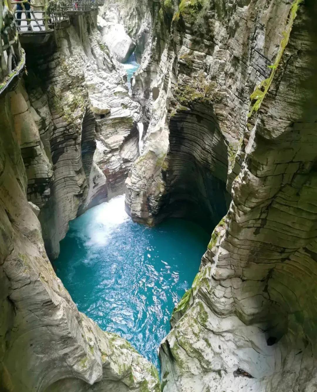 西安到恩施自驾沿途哪些旅游景点,恩施哪个景点不用爬山的路线好走